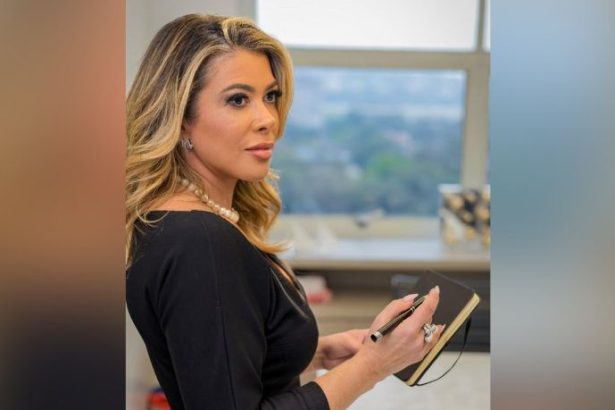 Cláudia Angélica Martinez