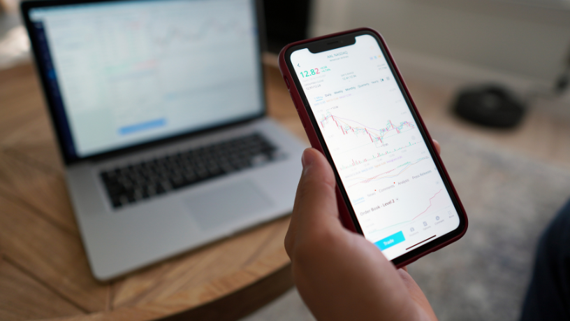 Conheça com Alex Nabuco dos Santos as estratégias jurídicas e financeiras por trás das holdings imobiliárias de sucesso.