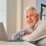 Sindnapi - Sindicato Nacional dos Aposentados, Pensionistas e Idosos atua como uma rede de defesa que vai além dos benefícios, fortalecendo direitos, representatividade e proteção social.