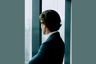 Ian dos Anjos Cunha mostra como ajustar o básico da alimentação pode transformar sua energia mental no dia a dia.